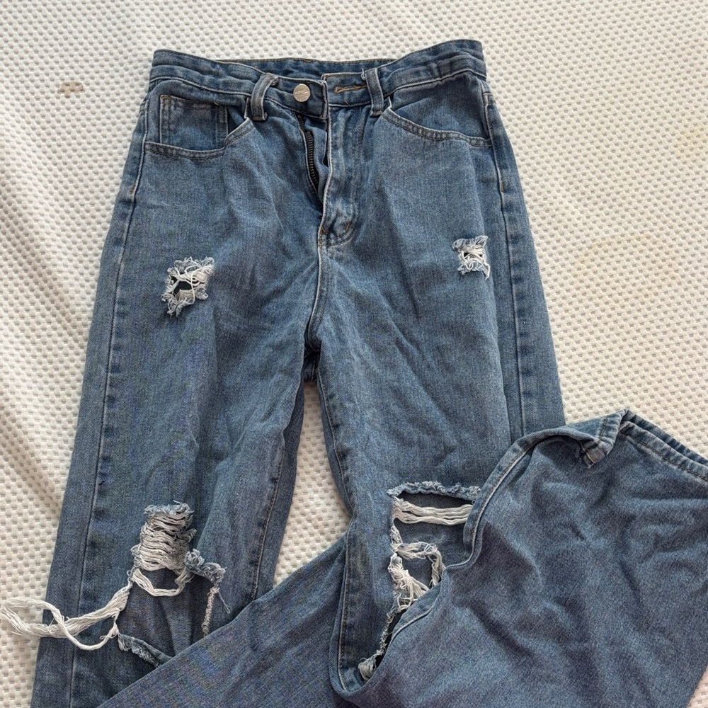 SHEIN Blue Distressed Ankle Jeans